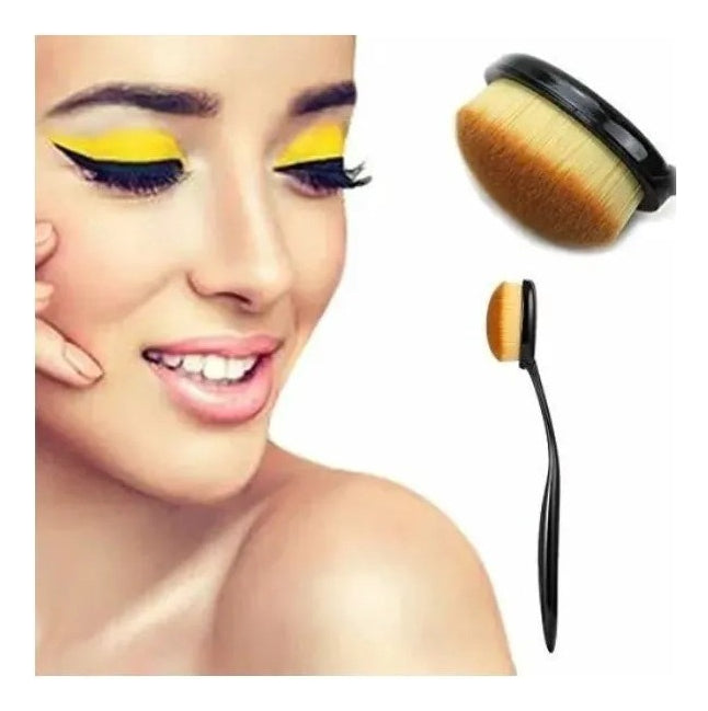 Brocha Cepillo Ovalada Para Aplicar Maquillaje #4 Color Negro