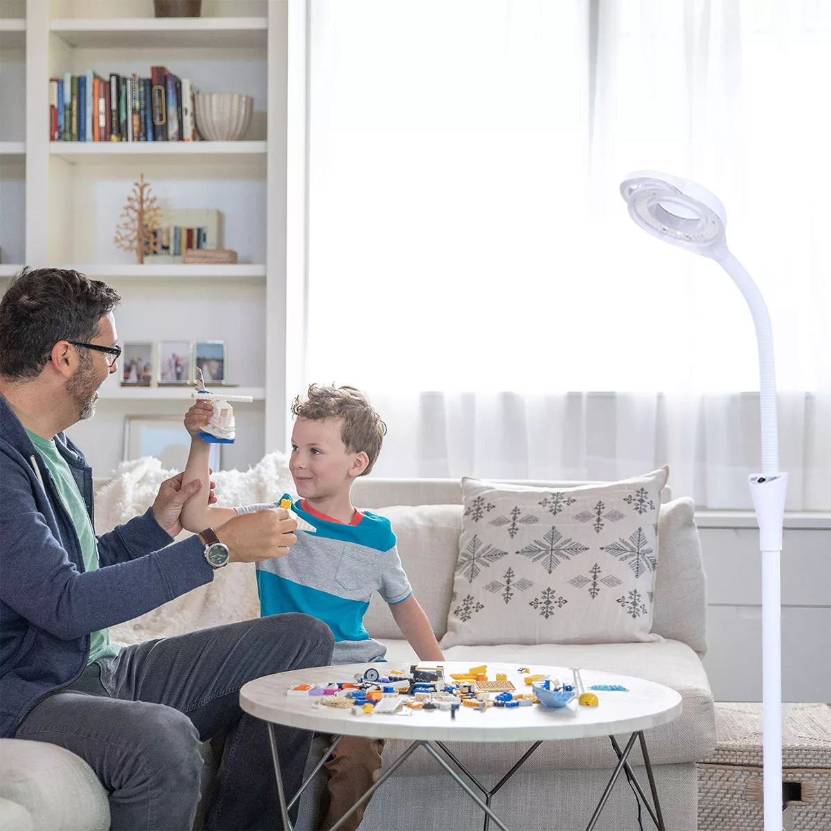 Lámpara Lupa LED HOSO con Pedestal