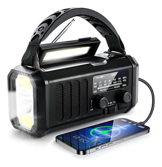 Radio Solar Am/fm Usb Cargable Con Luz Nocturna Urgencia Color Negro